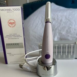 Viral Dermaplaning System with 2 Refills